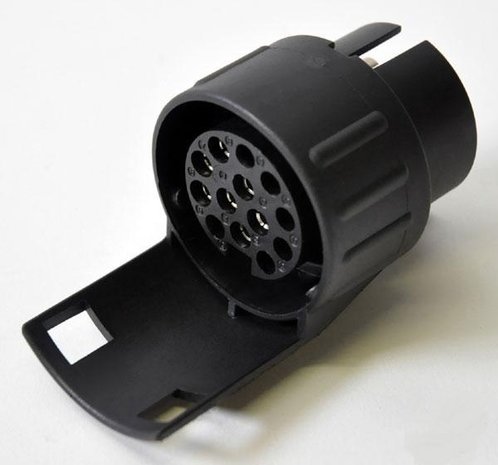 Stecker Adapter von 7 nach 13 pol. PVC schwarz.